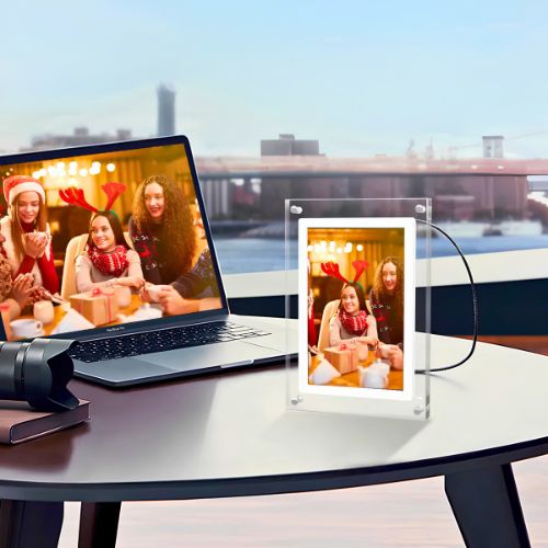 Cornice Digitale per liberare le tue foto e i video dal telefono, trasformarli in un loop infinito di felicità
